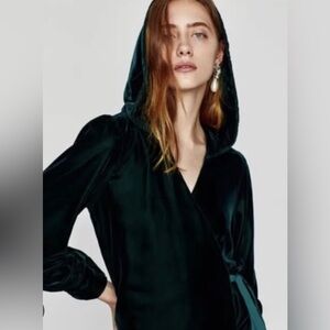 Zara emerald green velvet hoodie long sleeve wrap dress